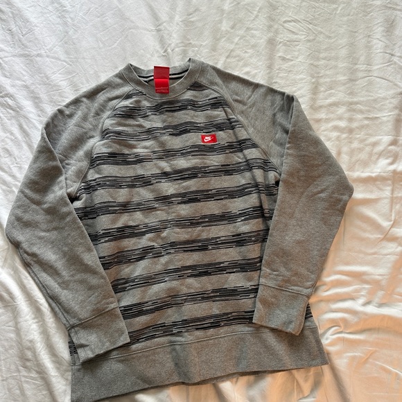 Nike Sweaters - Nike Crewneck